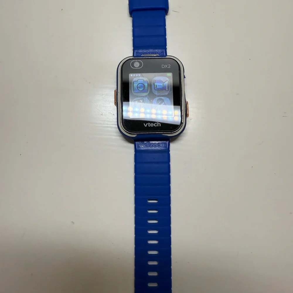 Kid's Blue VTech KidiZoom Smart Watch DX2